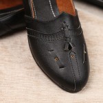 KS03 = Traditional  Arabic khussa 